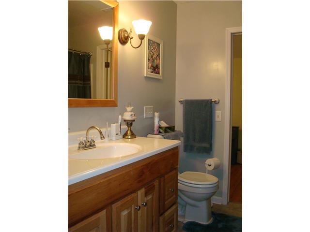 115 Burbank Road Indianapolis, IN 46219 - Photo 14 of 21 Gallery Image 14