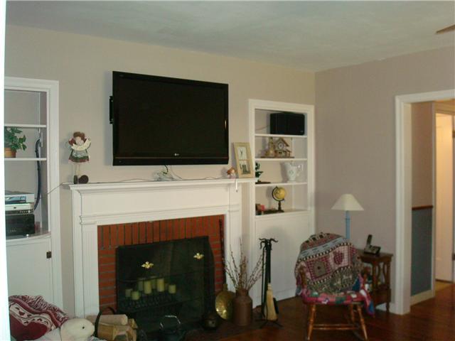 115 Burbank Road Indianapolis, IN 46219 - Photo 4 of 21 Gallery Image 4