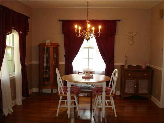 115 Burbank Road Indianapolis, IN 46219 - Photo 10 of 21 Gallery Image 10