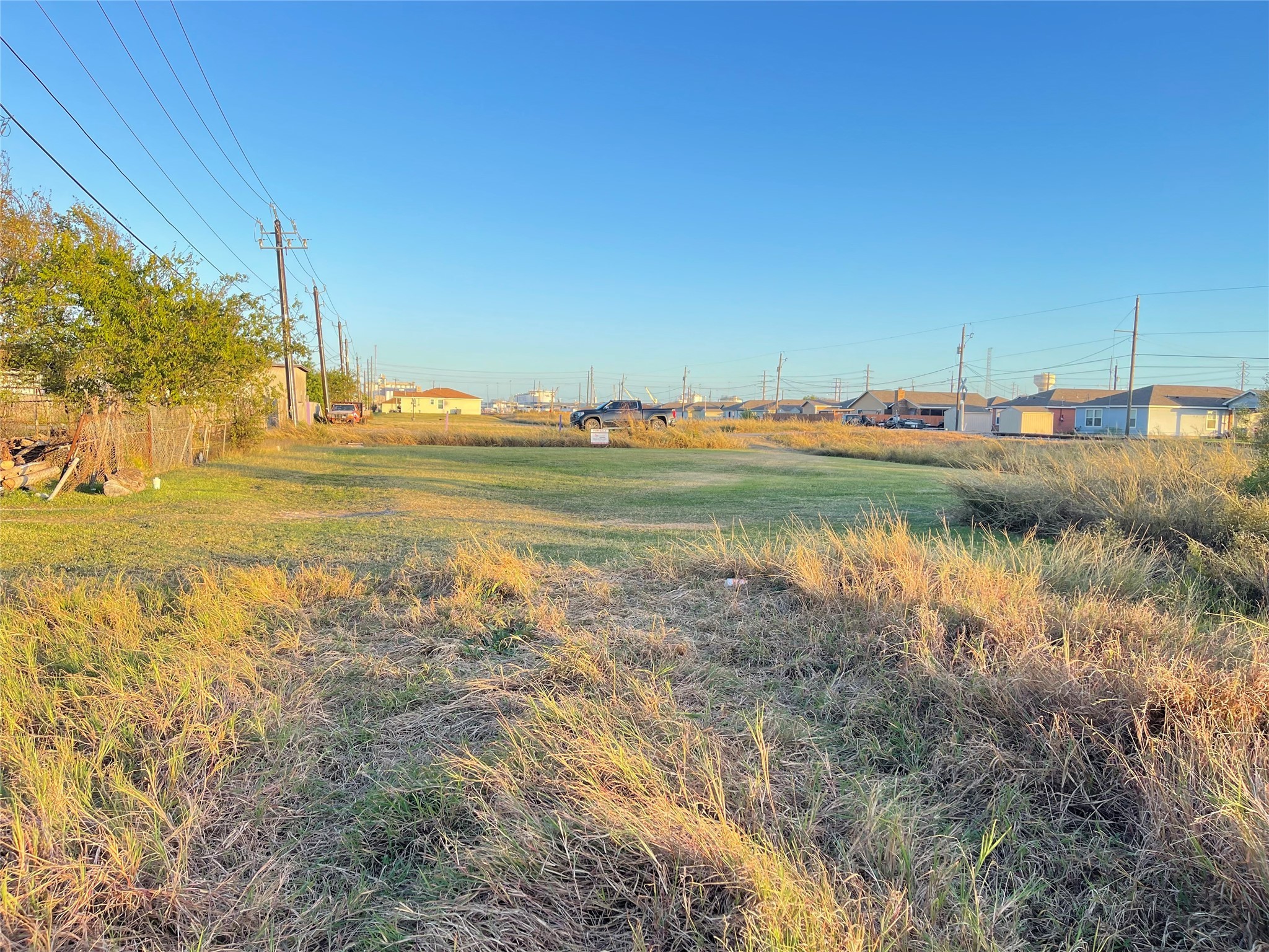 0 Ash Street Freeport, TX 77541 - Photo 7 of 9 a view of an ocean and city