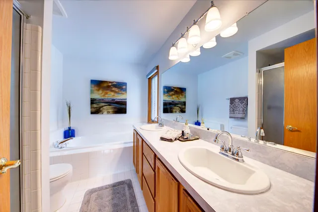 $593,499 | 825 Brookside Drive, Ann Arbor, MI 48105