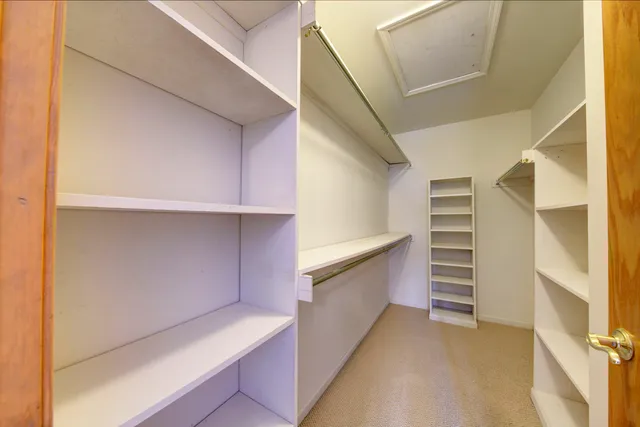 $593,499 | 825 Brookside Drive, Ann Arbor, MI 48105