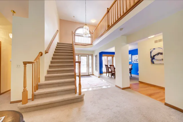 $593,499 | 825 Brookside Drive, Ann Arbor, MI 48105