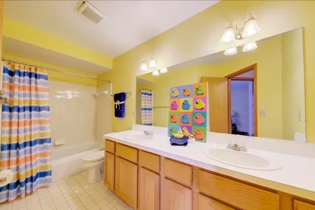 $593,499 | 825 Brookside Drive, Ann Arbor, MI 48105