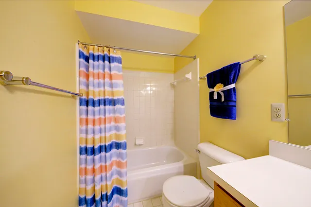 $593,499 | 825 Brookside Drive, Ann Arbor, MI 48105