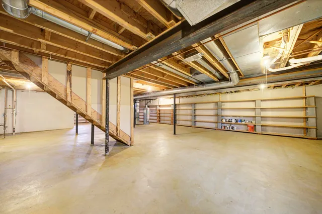 $593,499 | 825 Brookside Drive, Ann Arbor, MI 48105