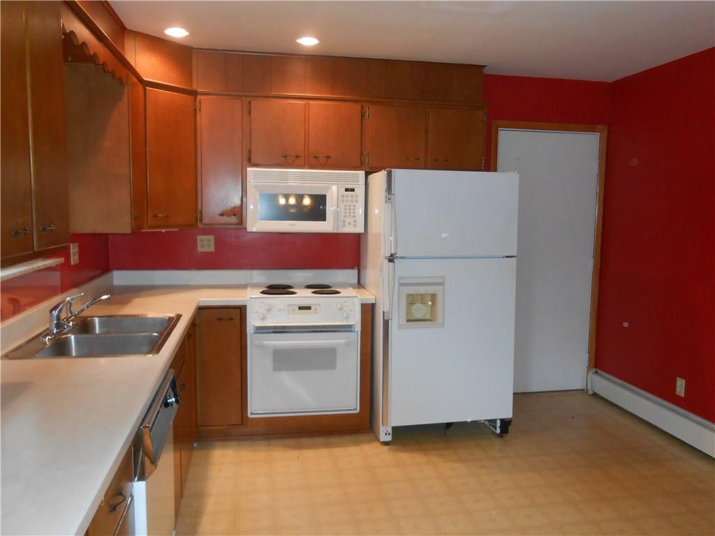 405 Meridian Road Butler, PA 16001 - Photo 3 of 19 Dishwasher, microwave, range, refrigerator