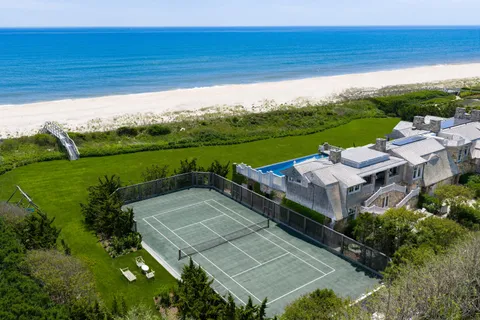 $152,500,000 | 39 Fairfield Pond Lane, Sagaponack, NY 11962