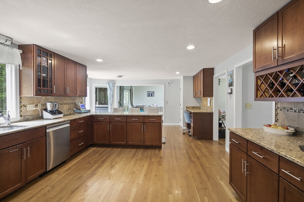 15 Juniper Road Sharon, MA 02067 - Photo 8 of 42