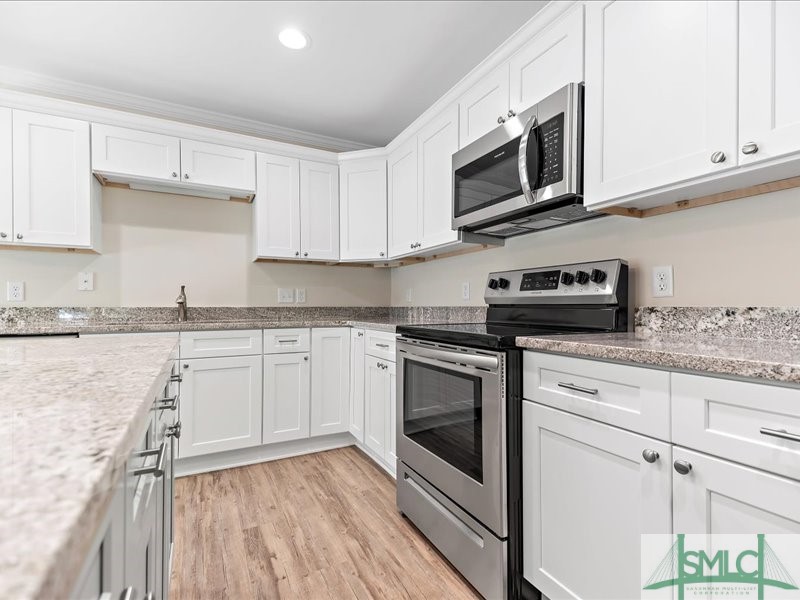 526 Azalea Street Hinesville, GA 31313 - Photo 7 of 24