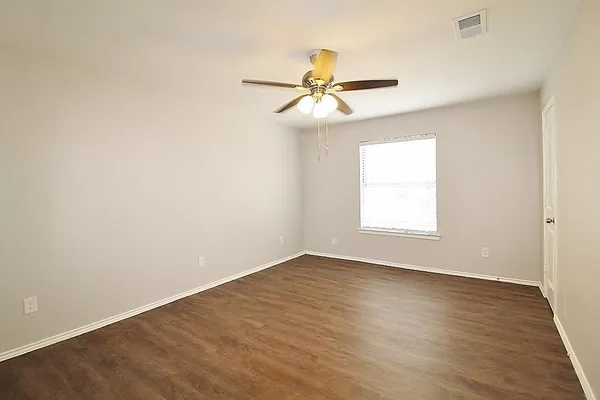 $1,575 | 6620 South Creek Drive, Fort Worth, TX 76133