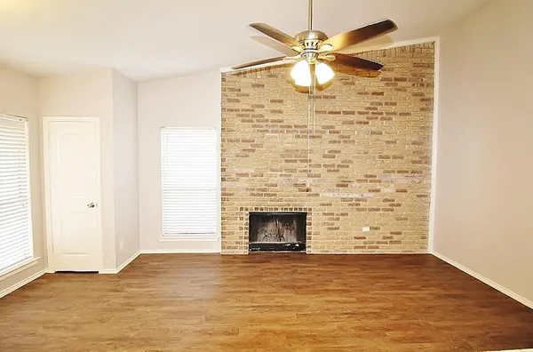 $1,575 | 6620 South Creek Drive, Fort Worth, TX 76133