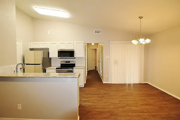 $1,575 | 6620 South Creek Drive, Fort Worth, TX 76133