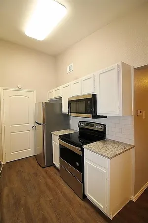 $1,575 | 6620 South Creek Drive, Fort Worth, TX 76133