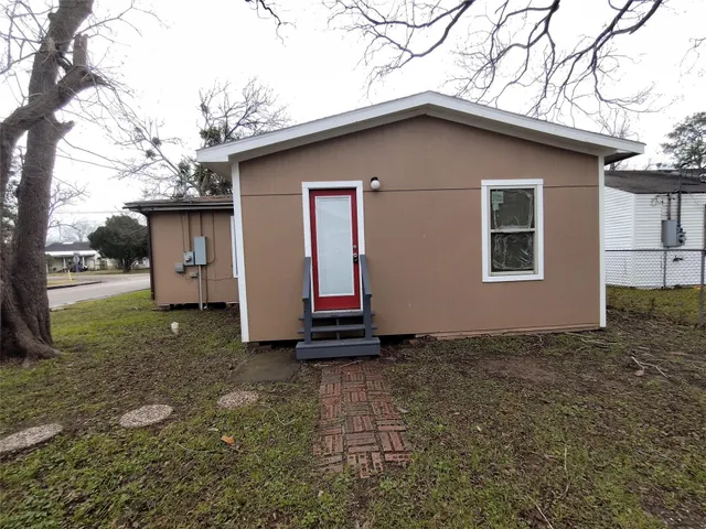 $139,000 | 1302 West 6th Street, Freeport, TX 77541