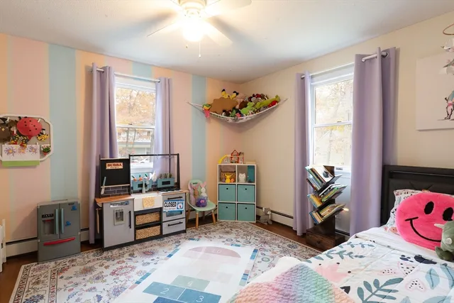 $425,000 | 15 Cherokee Road, Holland, MA 01521