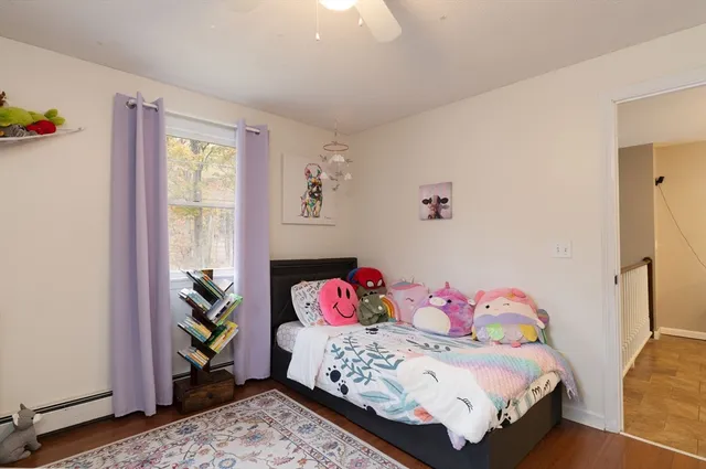 $425,000 | 15 Cherokee Road, Holland, MA 01521