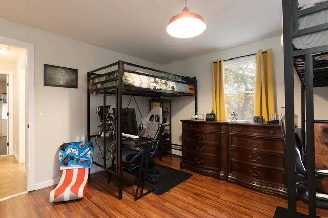 $425,000 | 15 Cherokee Road, Holland, MA 01521