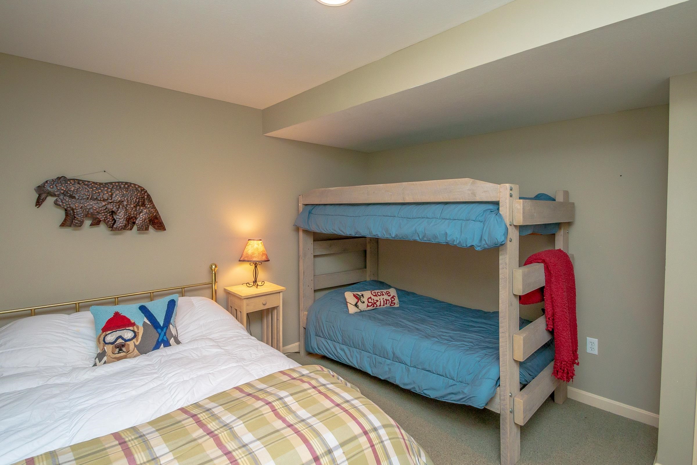 308 Country Road Conway, NH 03860 - Photo 28 of 36
