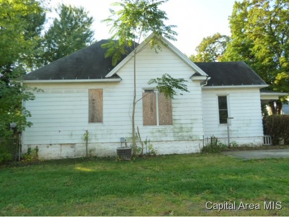 1544 North College Street Decatur, IL 62526 - Photo 2 of 12