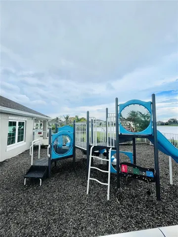 $2,200 | 217 Raspberry Road, Fort Pierce, FL 34981