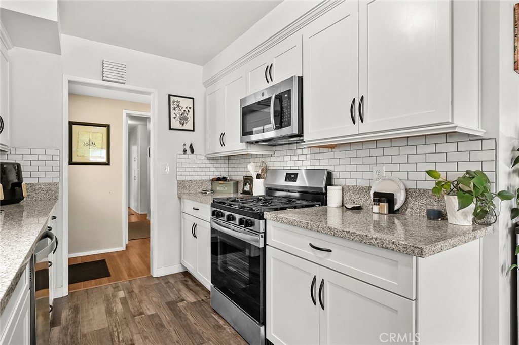 375 Cedar Avenue Brea, CA 92821 - Photo 12 of 40
