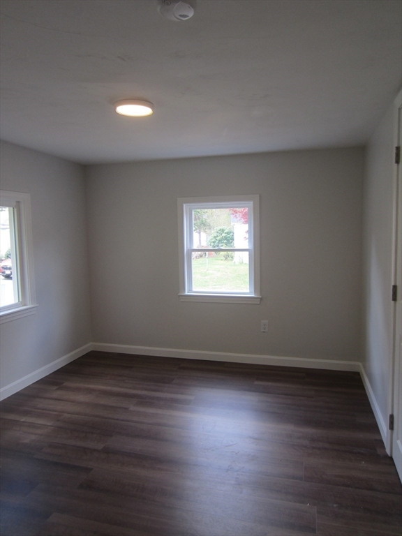36 Longboat Road Wareham, MA 02576 - Photo 12 of 18