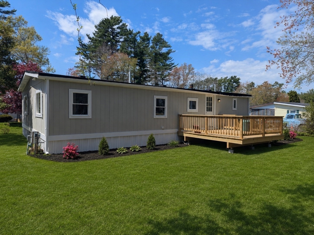 36 Longboat Road Wareham, MA 02576 - Photo 3 of 18