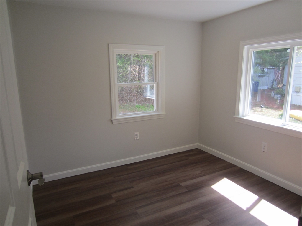 36 Longboat Road Wareham, MA 02576 - Photo 8 of 18