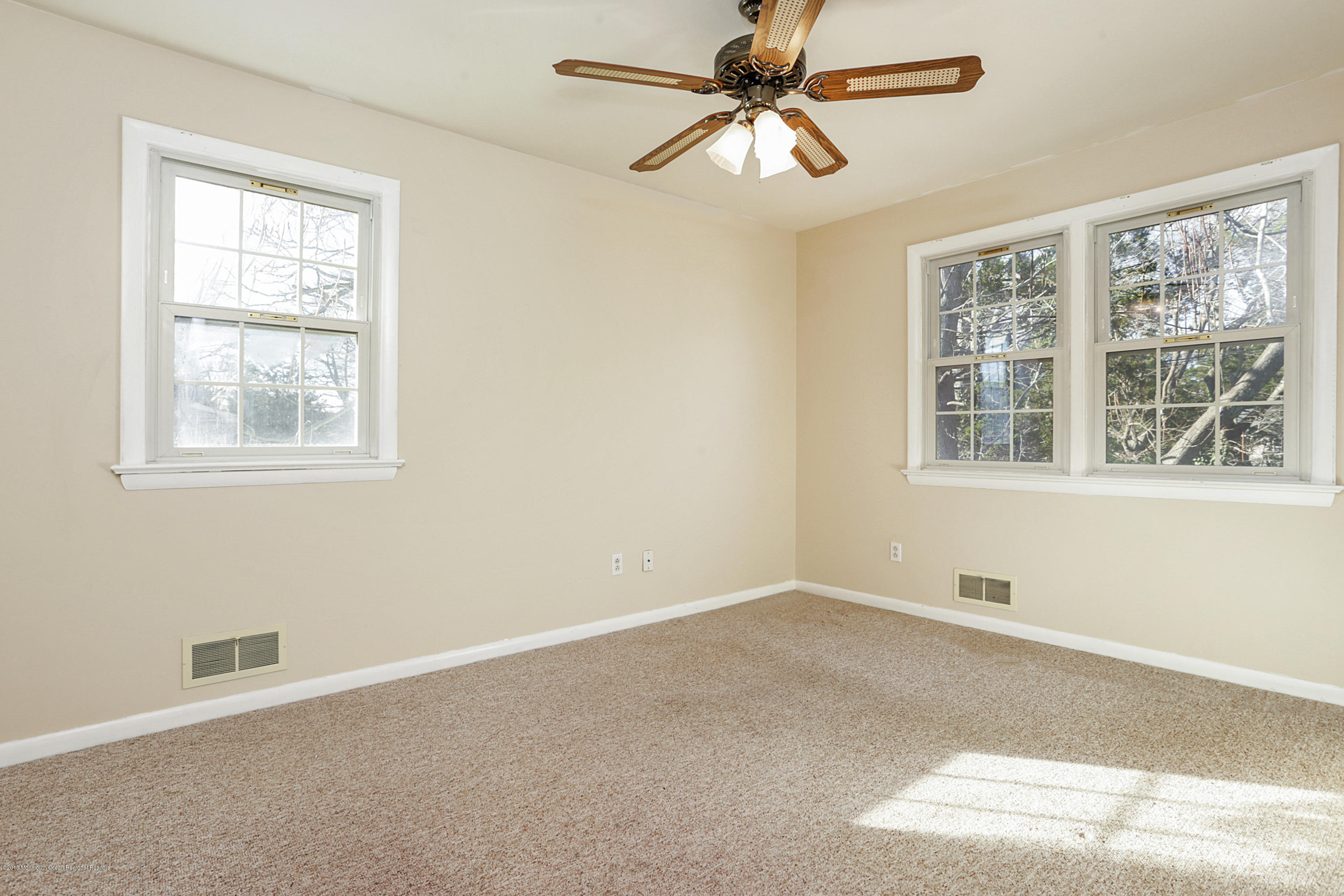 8 Ripley Lane Belmar, NJ 07719 - Photo 12 of 23 IMG_9700