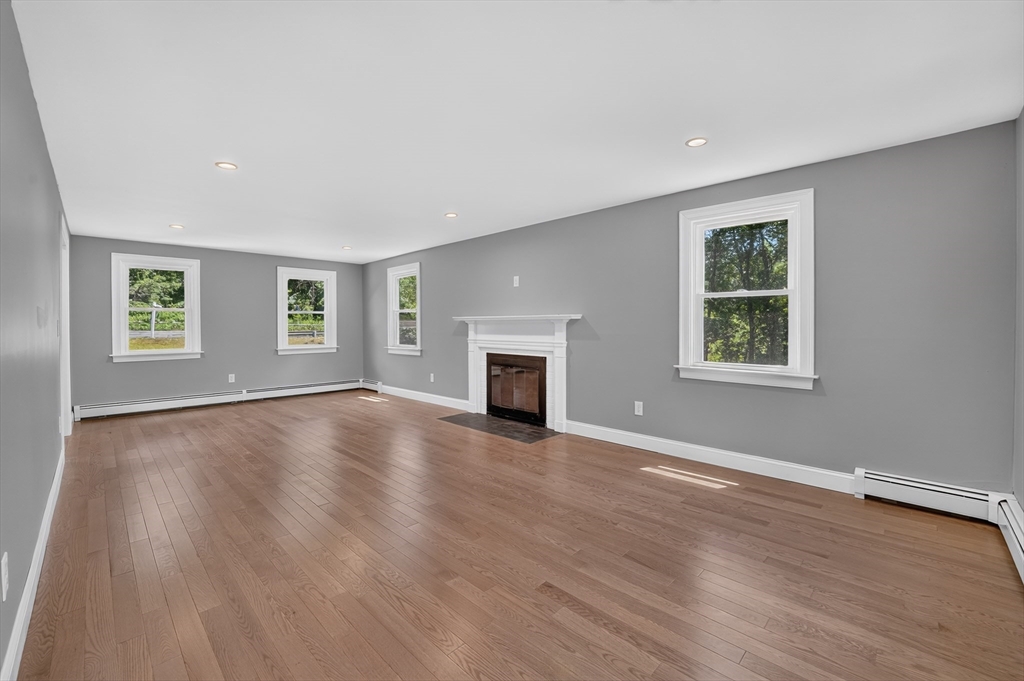 128 Providence Road Grafton, MA 01519 - Photo 9 of 34