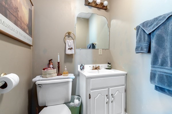 423 King Street Littleton, MA 01460 - Photo 20 of 38
