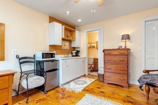423 King Street Littleton, MA 01460 - Photo 24 of 38