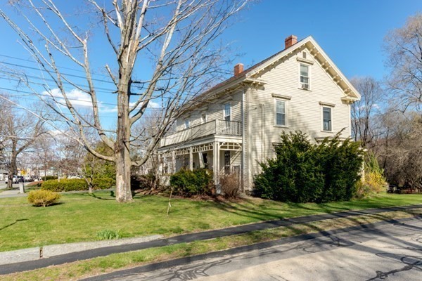 423 King Street Littleton, MA 01460 - Photo 3 of 38