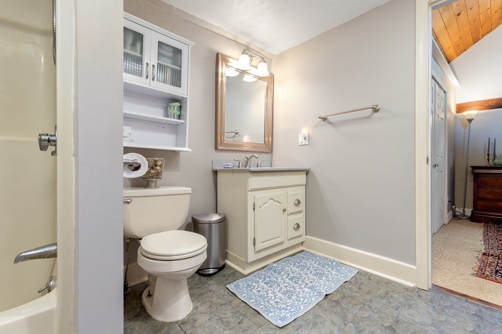 423 King Street Littleton, MA 01460 - Photo 34 of 38