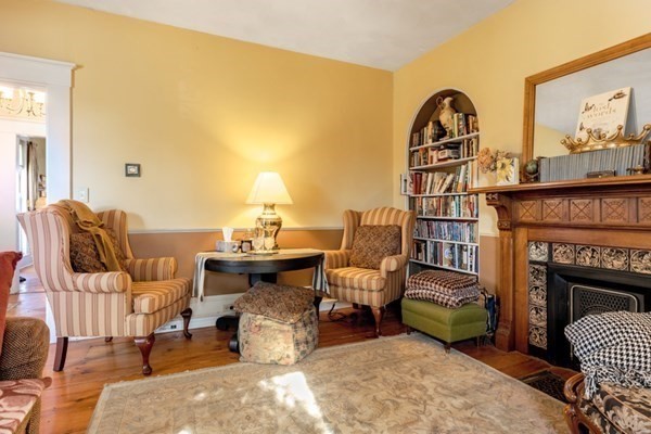423 King Street Littleton, MA 01460 - Photo 7 of 38