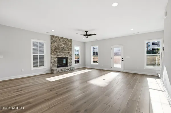 $573,826 | 2036 Hickory Reserve Road, Knoxville, TN 37932
