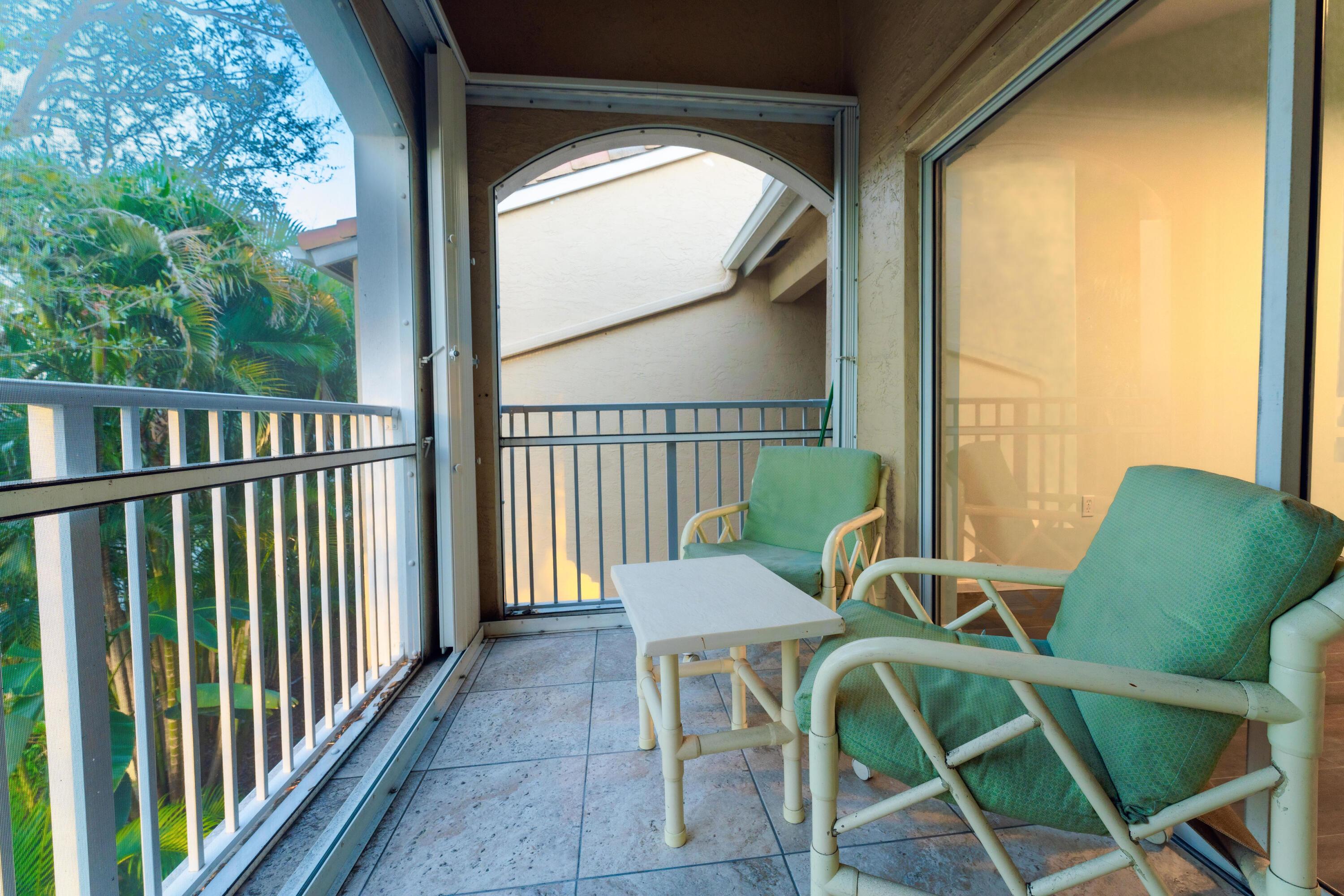 236 Village Boulevard, Unit 1304 Tequesta, FL 33469 - Photo 21 of 30 a deck view with a seating space