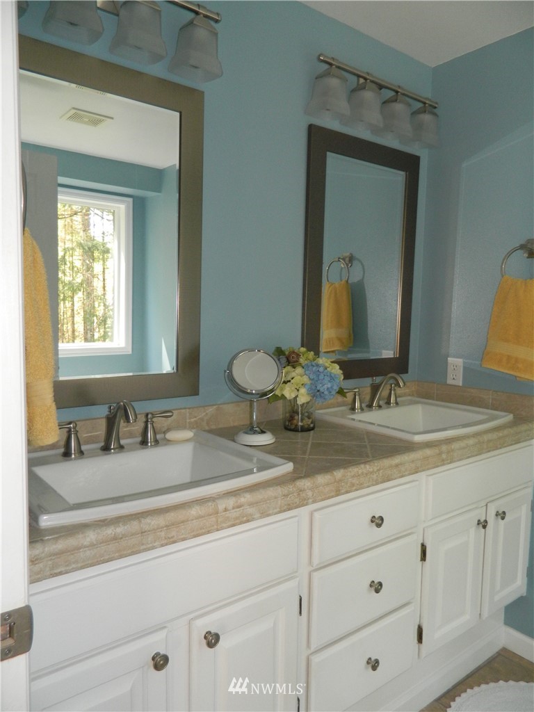 17112 Northwest Sunset Ridge Way Seabeck, WA 98380 - Photo 13 of 25 Gallery Image 13