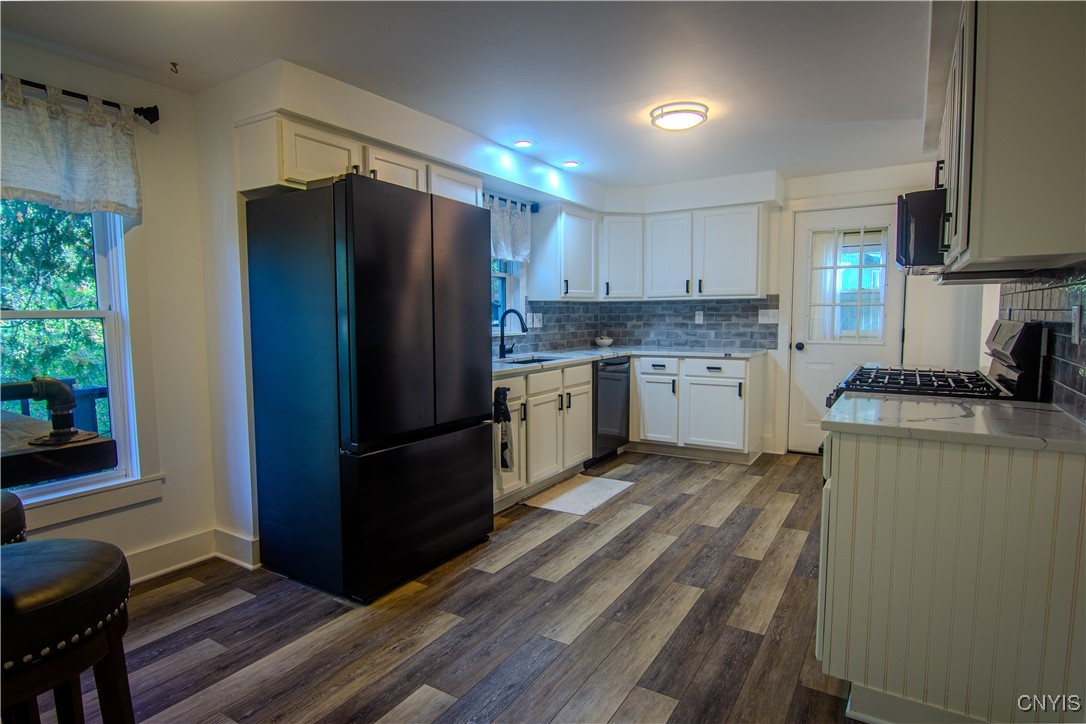 4596 Brickyard Falls Road Manlius, NY 13104 - Photo 12 of 30