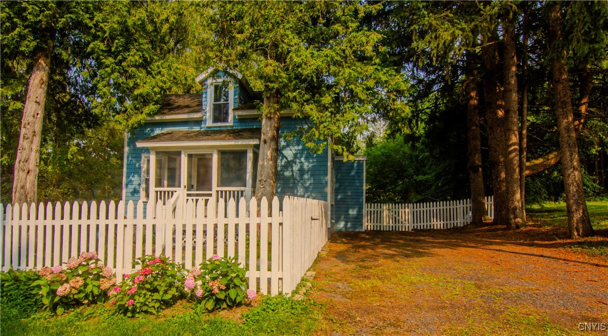 4596 Brickyard Falls Road Manlius, NY 13104 - Photo 2 of 30