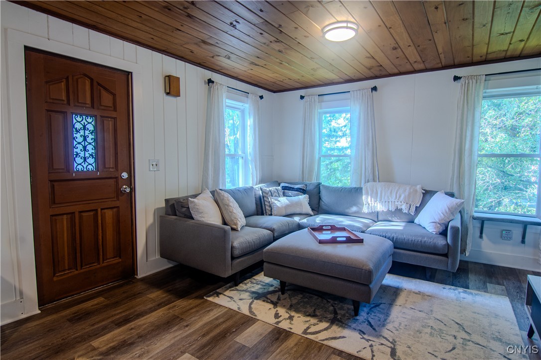 4596 Brickyard Falls Road Manlius, NY 13104 - Photo 4 of 30