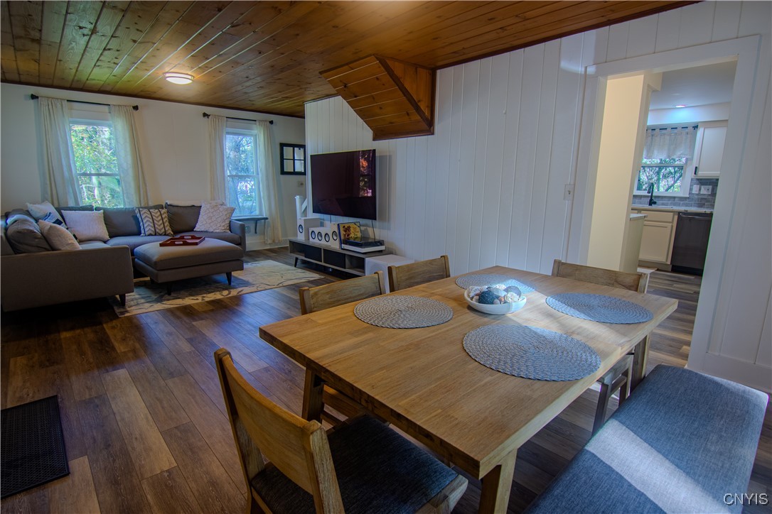 4596 Brickyard Falls Road Manlius, NY 13104 - Photo 7 of 30