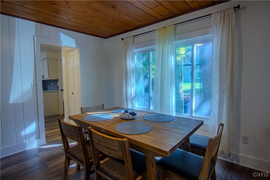 4596 Brickyard Falls Road Manlius, NY 13104 - Photo 8 of 30