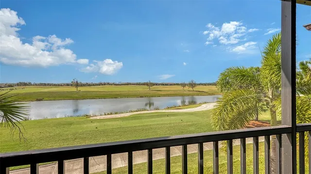 $4,500 | 5710 Palmer Circle, Unit 201, Bradenton, FL 34211