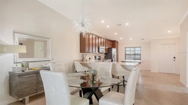 $4,500 | 5710 Palmer Circle, Unit 201, Bradenton, FL 34211