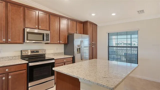 $4,500 | 5710 Palmer Circle, Unit 201, Bradenton, FL 34211