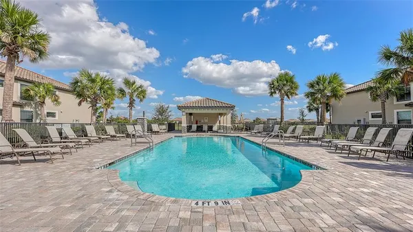 $4,500 | 5710 Palmer Circle, Unit 201, Bradenton, FL 34211