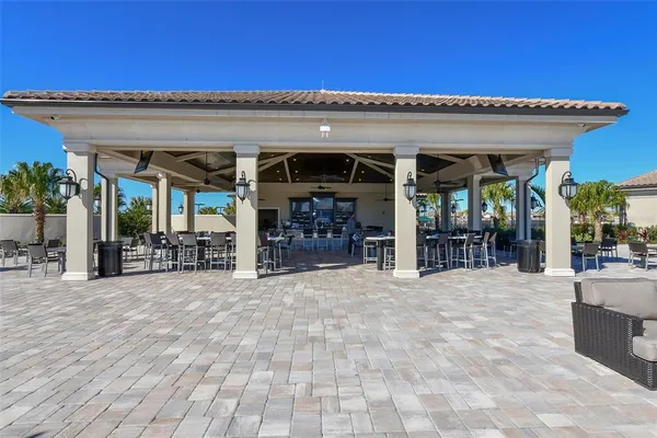 $4,500 | 5710 Palmer Circle, Unit 201, Bradenton, FL 34211