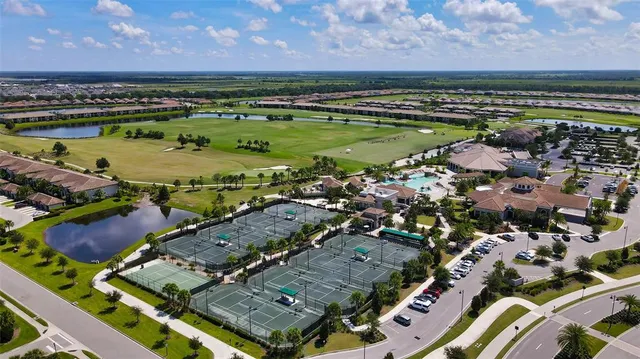 $4,500 | 5710 Palmer Circle, Unit 201, Bradenton, FL 34211